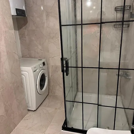 Villa Merkez De Muestakil Ev *