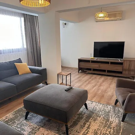 Merkez De Muestakil Ev Villa